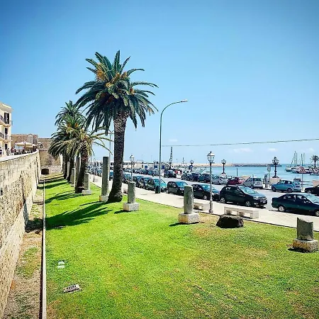 M. Szwed. Old Bed & Breakfast Bari